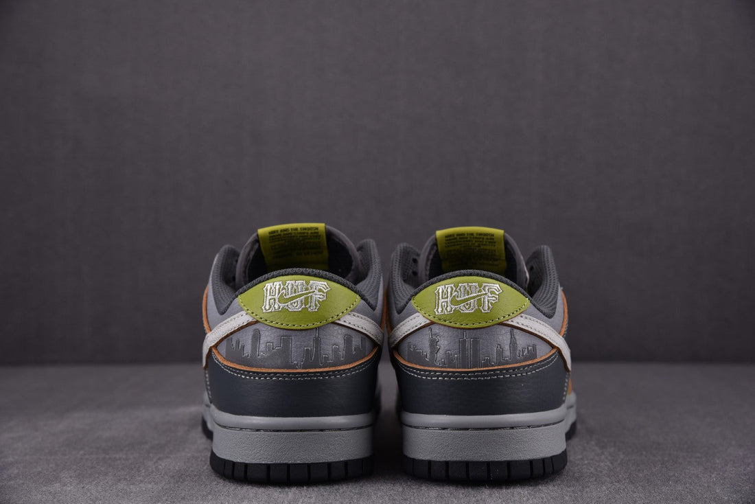 Nike Dunk SB Low “Friends and Family” - Exclusive Design, Signature Comfort, Iconic Style