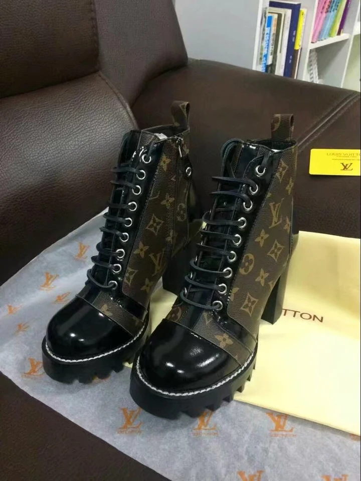 LOUIS VUITTON - WOMEN'S BOOTS