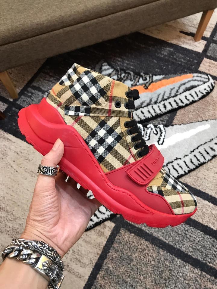 BURBERRY - SNEAKER