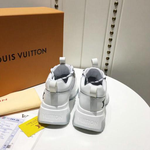 LOUIS VUITTON - SNEAKER